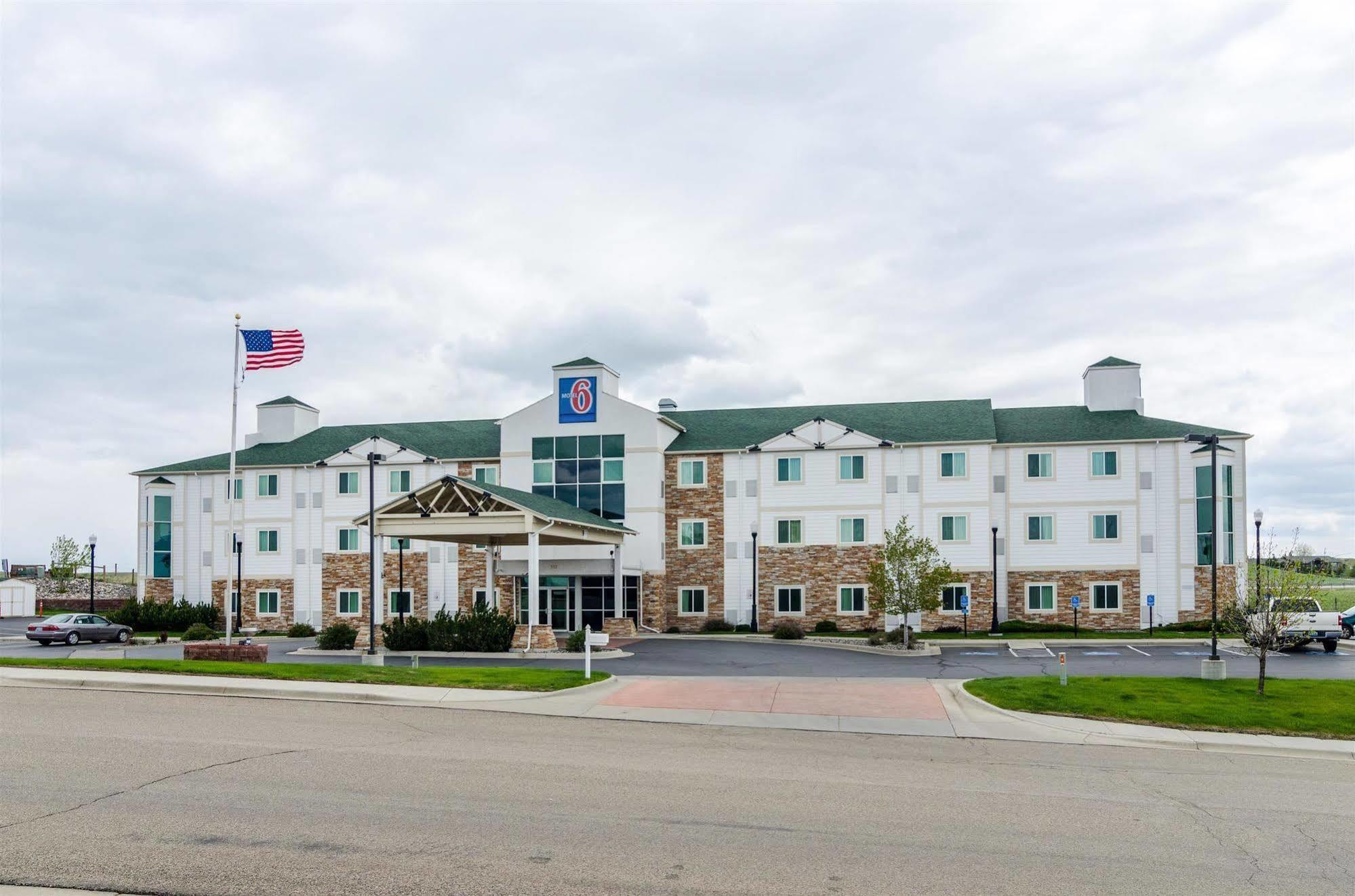 Baymont By Wyndham Sheridan Exterior photo